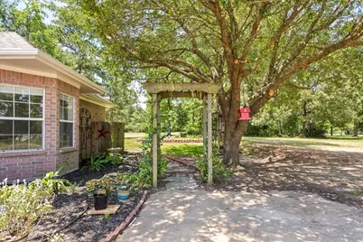 1112 Redbud Avenue, Diboll, TX 75941 - Photo 40