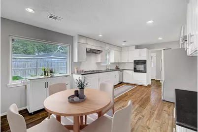 1426 Antigua Lane, Nassau Bay, TX 77058 - Photo 14