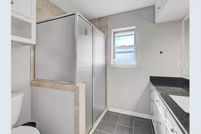 1426 Antigua Lane, Nassau Bay, TX 77058 - Photo 32