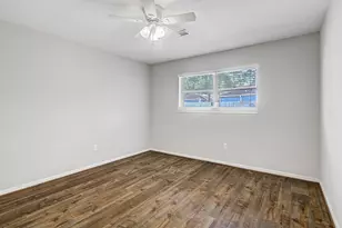 1426 Antigua Ln, Nassau Bay, TX 77058 - Photo 36