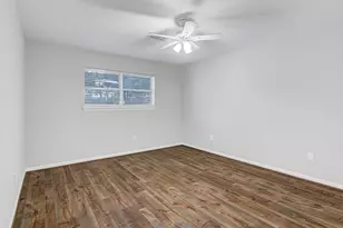 1426 Antigua Ln, Nassau Bay, TX 77058 - Photo 38