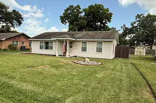 2009 W 14th 1/2 St, Houston, TX 77008 - Photo 4