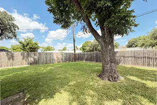 2009 W 14th 1/2 St, Houston, TX 77008 - Photo 8