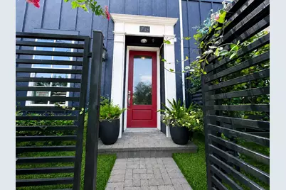 745 Bringhurst Street, Houston, TX 77020 - Photo 2