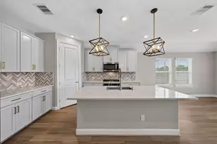 2702 Summer Indigo Trl, Pearland, TX 77089 - Photo 8