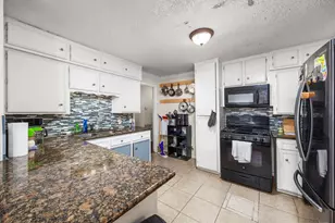 917 Alvin St, Pasadena, TX 77506 - Photo 12