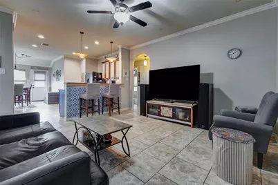 3037 Hawthorne Glen Lane, Dickinson, TX 77539 - Photo 6