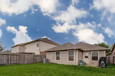 3037 Hawthorne Glen Lane, Dickinson, TX 77539 - Photo 24
