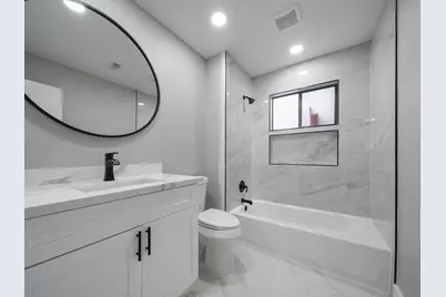 23 Summer Crest Circle, The Woodlands, TX 77381 - Photo 12