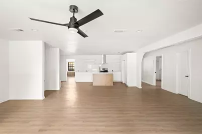 719 E 40th 1/2 Street, Houston, TX 77022 - Photo 8