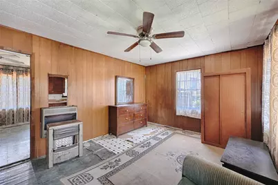 505 Kellett Avenue, Schulenburg, TX 78956 - Photo 8