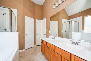 1818 Sonoma Breeze Dr, Houston, TX 77049 - Photo 16