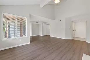 12200 Overbrook Ln, Houston, TX 77077 - Photo 6