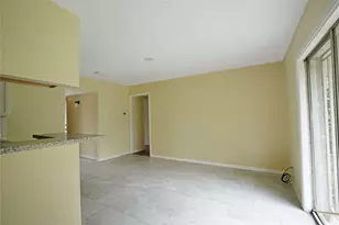 11075 Spottswood Dr, Houston, TX 77016 - Photo 10