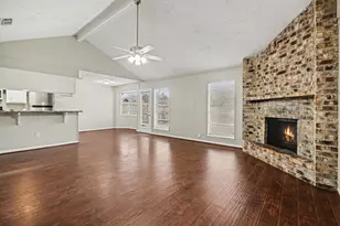 15727 Blackhawk Blvd, Friendswood, TX 77546 - Photo 8