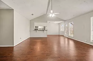 15727 Blackhawk Blvd, Friendswood, TX 77546 - Photo 6