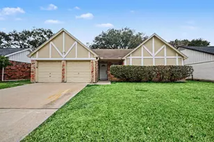 15727 Blackhawk Blvd, Friendswood, TX 77546 - Photo 1