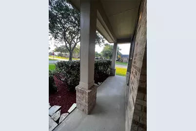 422 Abbey, League City, TX 77573 - Photo 4