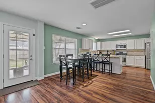 5006 Lockhart Dr, Pearland, TX 77584 - Photo 10