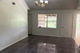 601 Northbend Dr, Baytown, TX 77521 - Photo 6