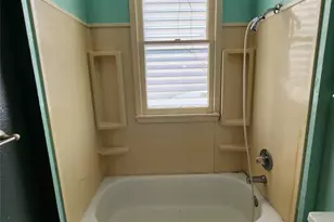 4401 Ave Q 1/2, Galveston, TX 77550 - Photo 12