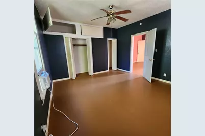 4401 Avenue Q 1/2 #2, Galveston, TX 77550 - Photo 8