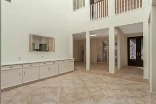 201 Vanderpool Ln, Houston, TX 77024 - Photo 32