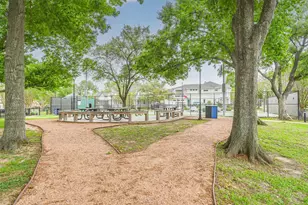 4260 Dartmouth Ave, West University Place, TX 77005 - Photo 4