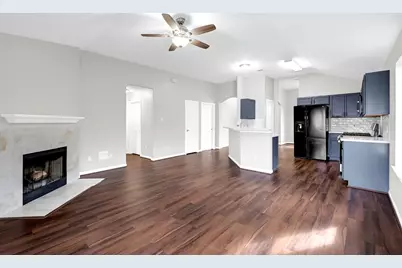 4018 Floral Way Ct, Fresno, TX 77545 - Photo 8