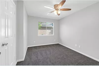 4018 Floral Way Ct, Fresno, TX 77545 - Photo 12