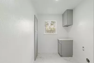 2210 Stillmeadow Drive, Missouri City, TX 77489 - Photo 10