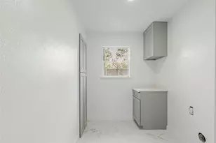 2210 Stillmeadow Dr, Missouri City, TX 77489 - Photo 10