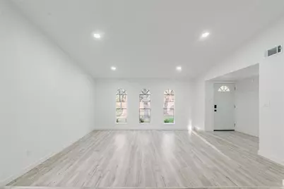 2210 Stillmeadow Drive, Missouri City, TX 77489 - Photo 2