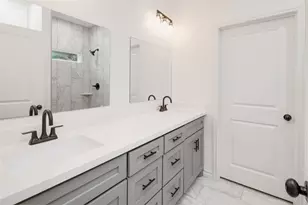 1800 Brookhaven St, Bryan, TX 77803 - Photo 10