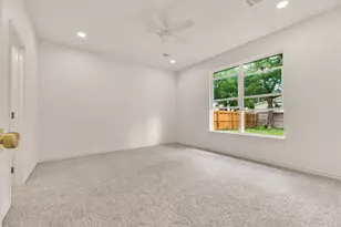 1800 Brookhaven St, Bryan, TX 77803 - Photo 12