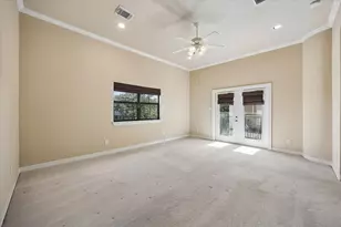 2041 W 14th 1/2 St, Houston, TX 77008 - Photo 22