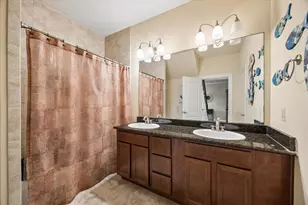 2041 W 14th 1/2 St, Houston, TX 77008 - Photo 34