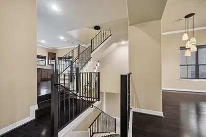 2041 W 14th 1/2 Street, Houston, TX 77008 - Photo 10