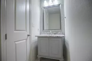 5126 Anthony Springs Ln, Sugar Land, TX 77479 - Photo 12