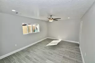 734 Hambrick Ct, Houston, TX 77060 - Photo 16
