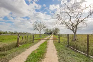 12617 Fm 1887 Rd, Hempstead, TX 77445 - Photo 24