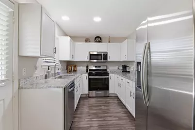 9519 Maple Green Lane, Houston, TX 77044 - Photo 8