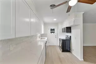 1916 Baywood Dr, Bay City, TX 77414 - Photo 20