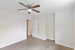 1916 Baywood Dr, Bay City, TX 77414 - Photo 10