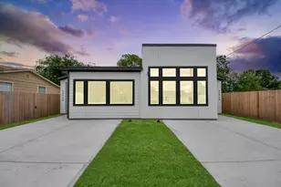5306 Eastland St, Houston, TX 77028 - Photo 2