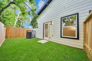 5306 Eastland St, Houston, TX 77028 - Photo 36