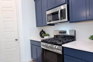 8933 Grovner Pl, Houston, TX 77055 - Photo 16