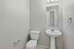 639 Regal Hollow Ln, Houston, TX 77073 - Photo 10