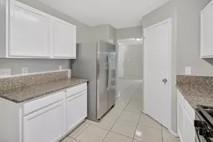 639 Regal Hollow Ln, Houston, TX 77073 - Photo 6