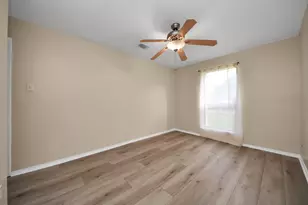 14219 Swanfield Dr, Houston, TX 77083 - Photo 36